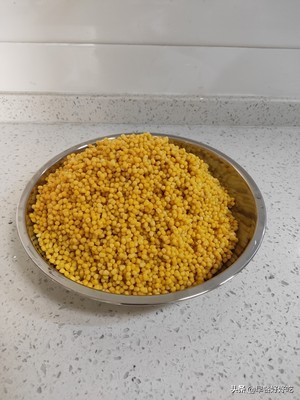 自制豆沙馅的简易绿豆糕方法,家庭自制绿豆糕最简单的方法