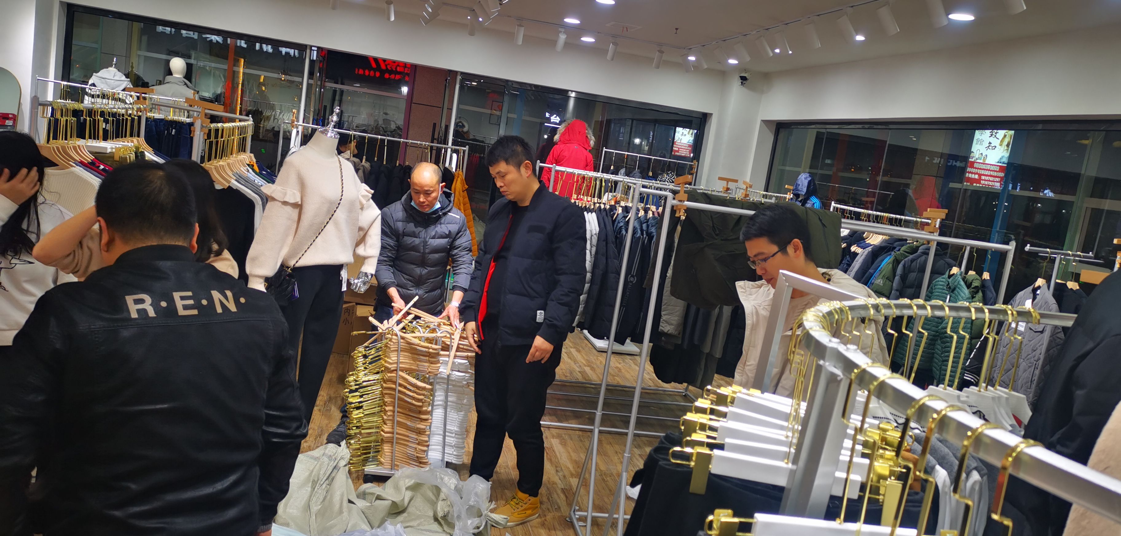 1177|服装店爆卖方法分享