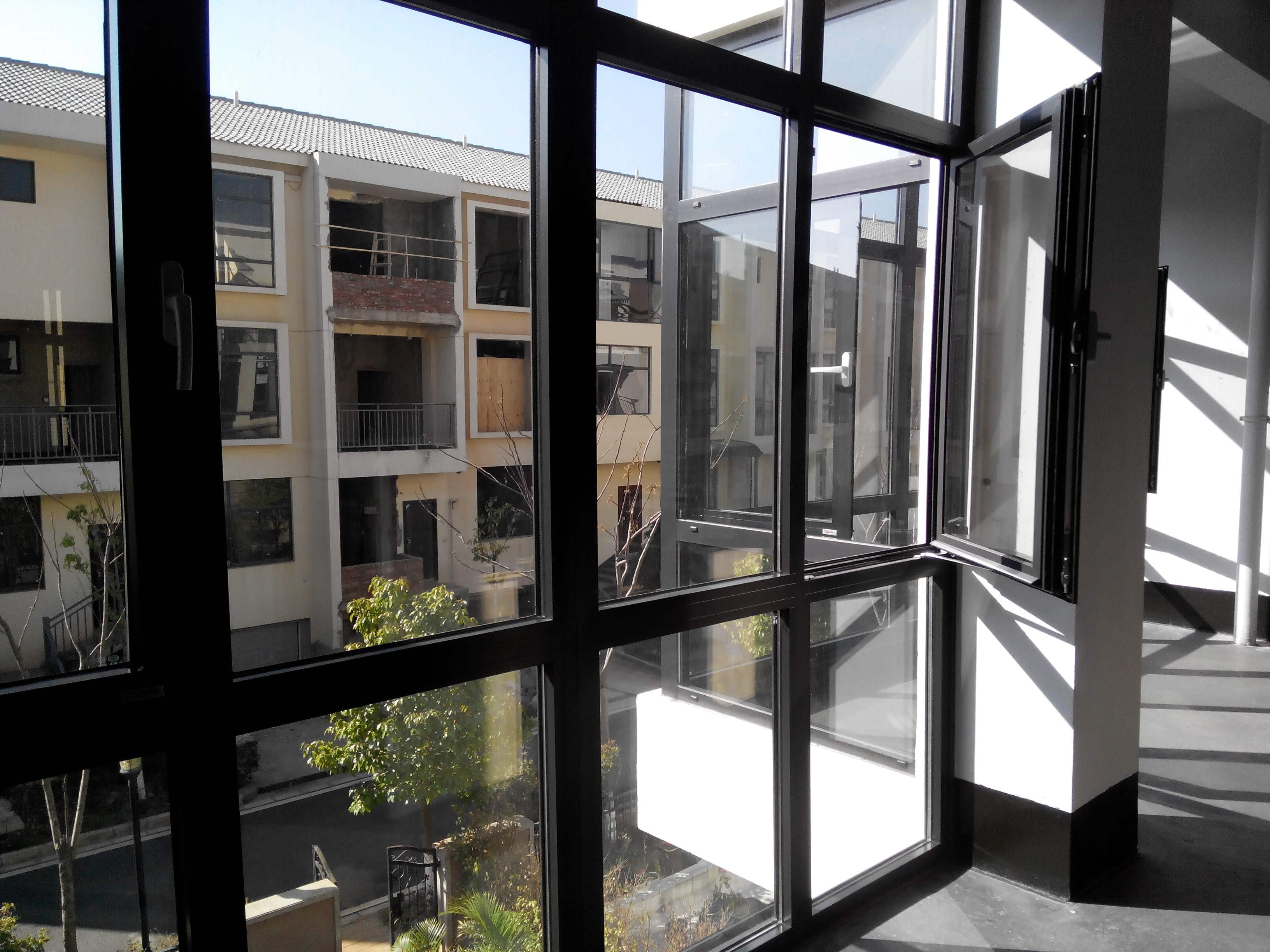 空调的匹数是外机决定的还是内机,空调匹数买小了对制热有什么影响