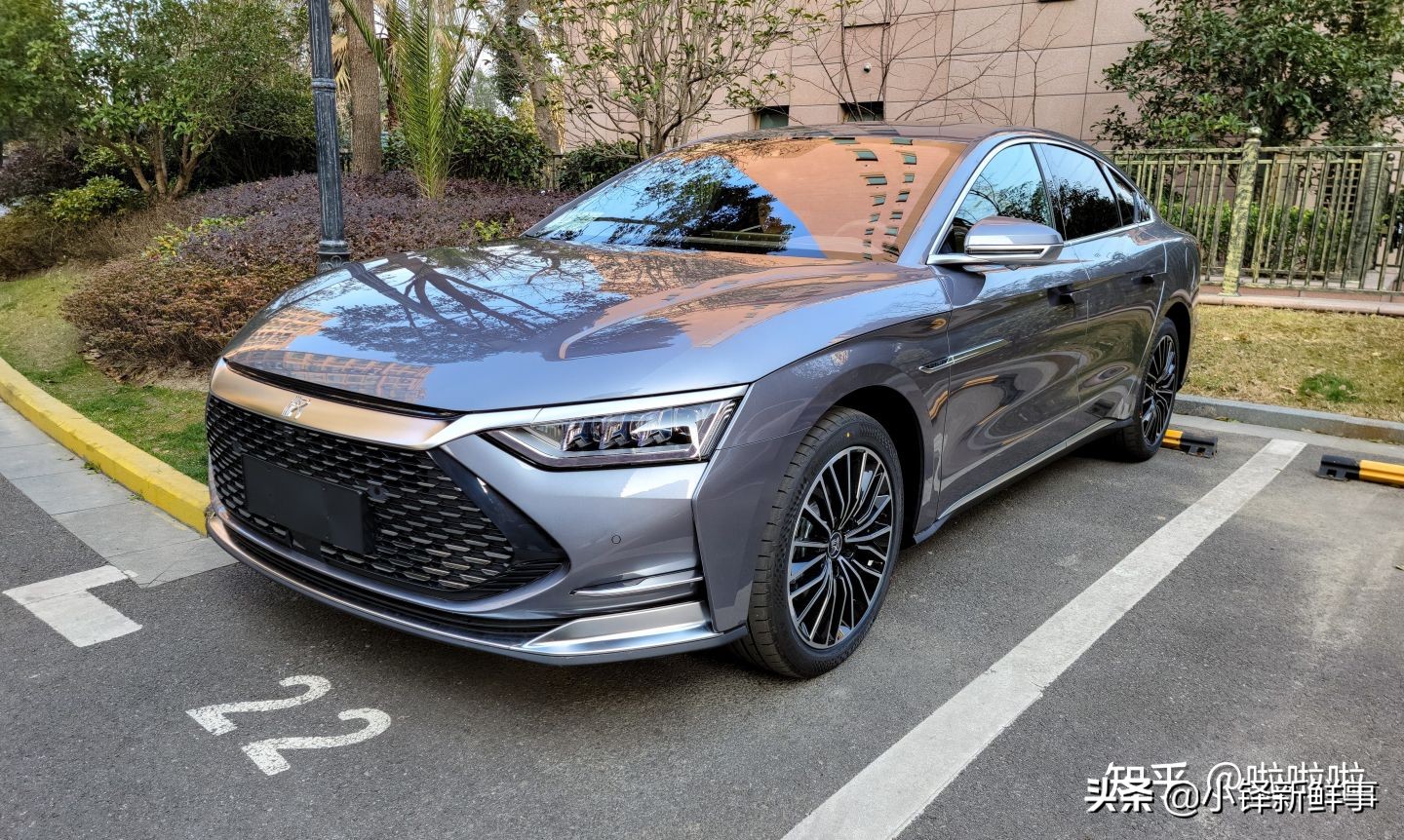 比亚迪汉后轮转向,比亚迪汉13万左右的车