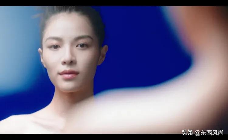 钟楚曦阿玛尼口红试色视频,阿玛尼蓝标钟楚曦