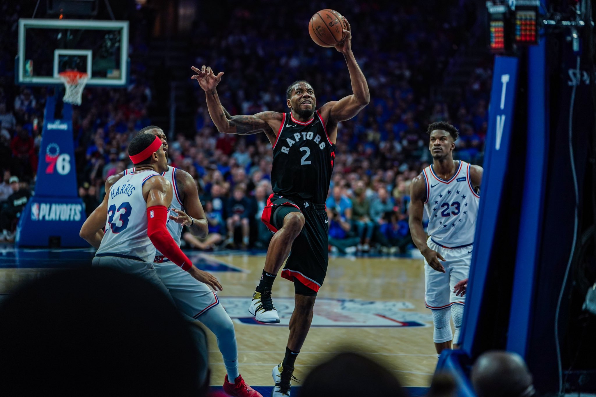 袭裆！绊人！猛龙4000万组合17中2得8分！他变乔丹也赢不了