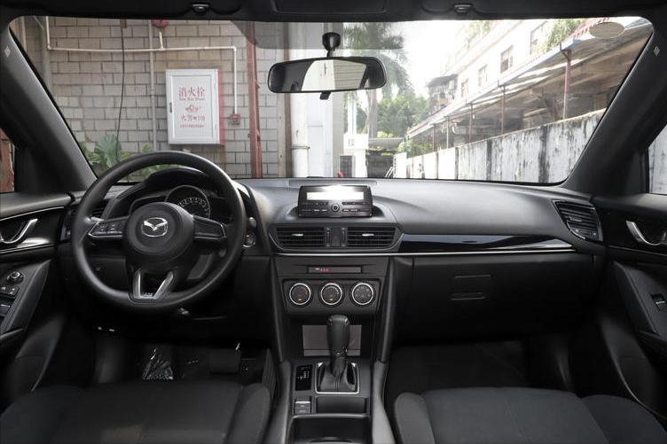 凡尔赛c5x和思域谁安全,凡尔赛c5x对比cx4百公里加速