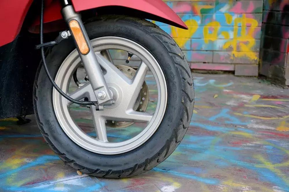 带上头盔，与宗申MO悦一起去山城流浪