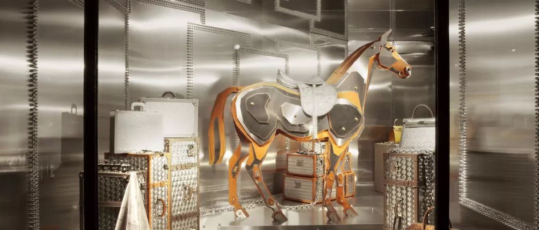 爱马仕最新的橱窗设计,手工制作的梦幻艺术空间