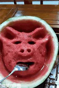 搞笑GIF段子：.我的小萝莉呢？你还我的小萝莉