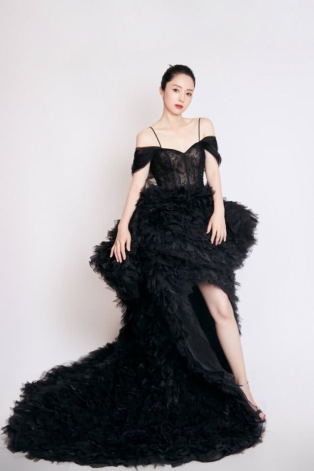 董璇婚前有多美？北电校花出道即女主，导演拍完戏特地喊停夸她美