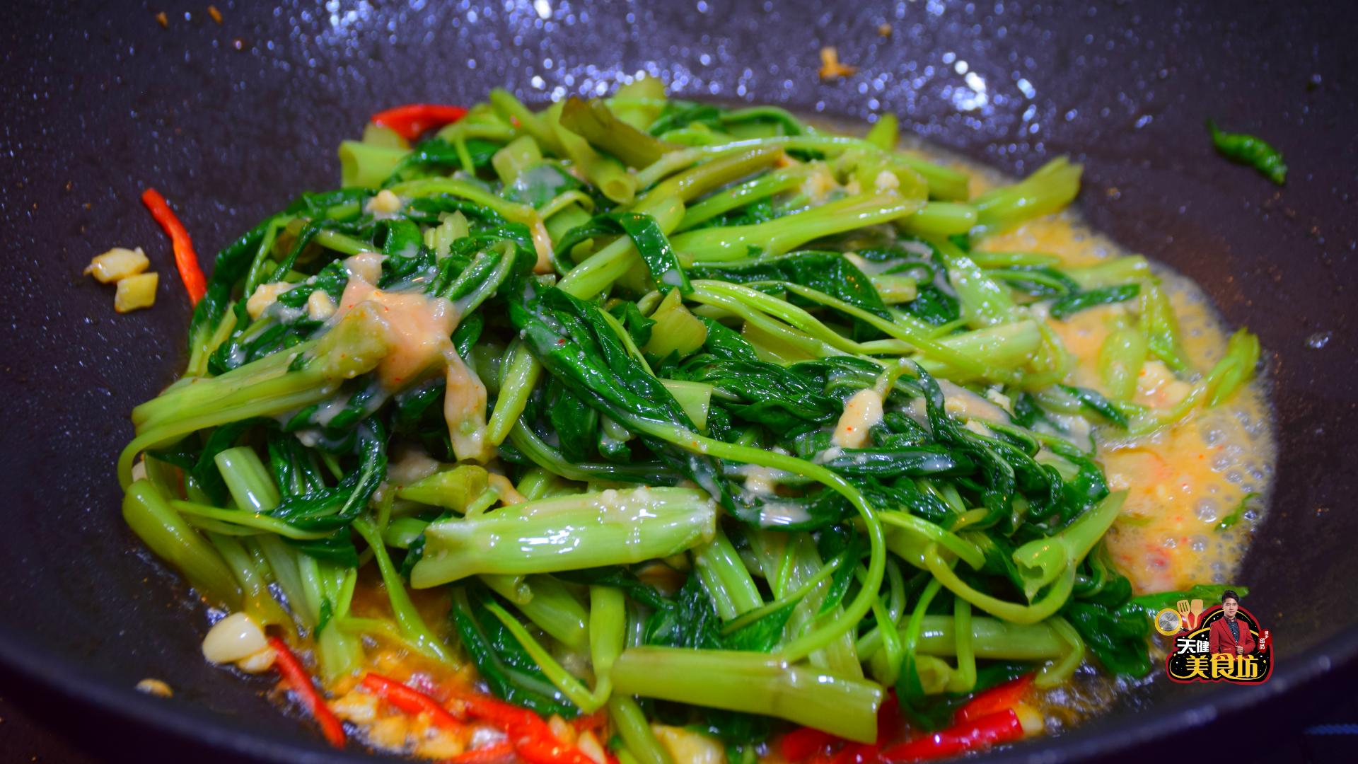 空心菜怎么做好吃简单做法,广东人空心菜怎么煮才不发黑