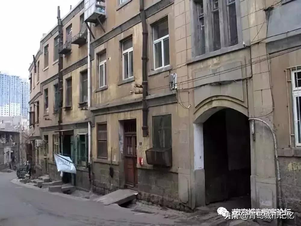 这里是小港儿，这里是后海沿，这里是海关后......