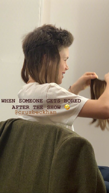 贝小七时装秀完整版,贝小七巴黎世家秀