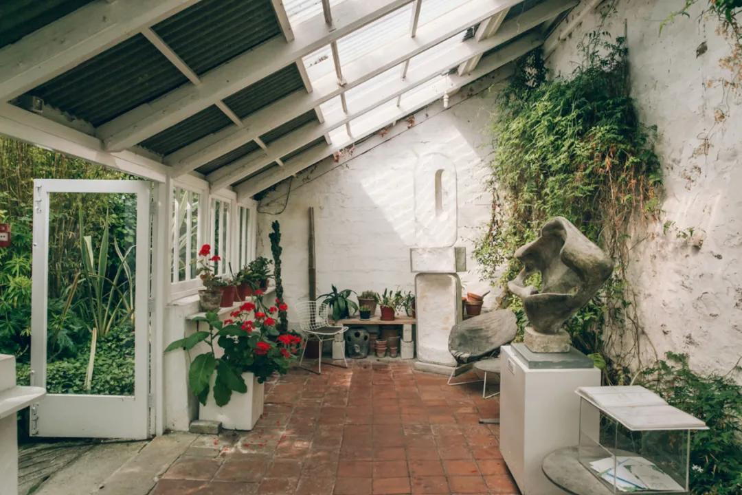 拥有一间属于自己的艺术工作室,艺术家一定要有自己的工作室吗