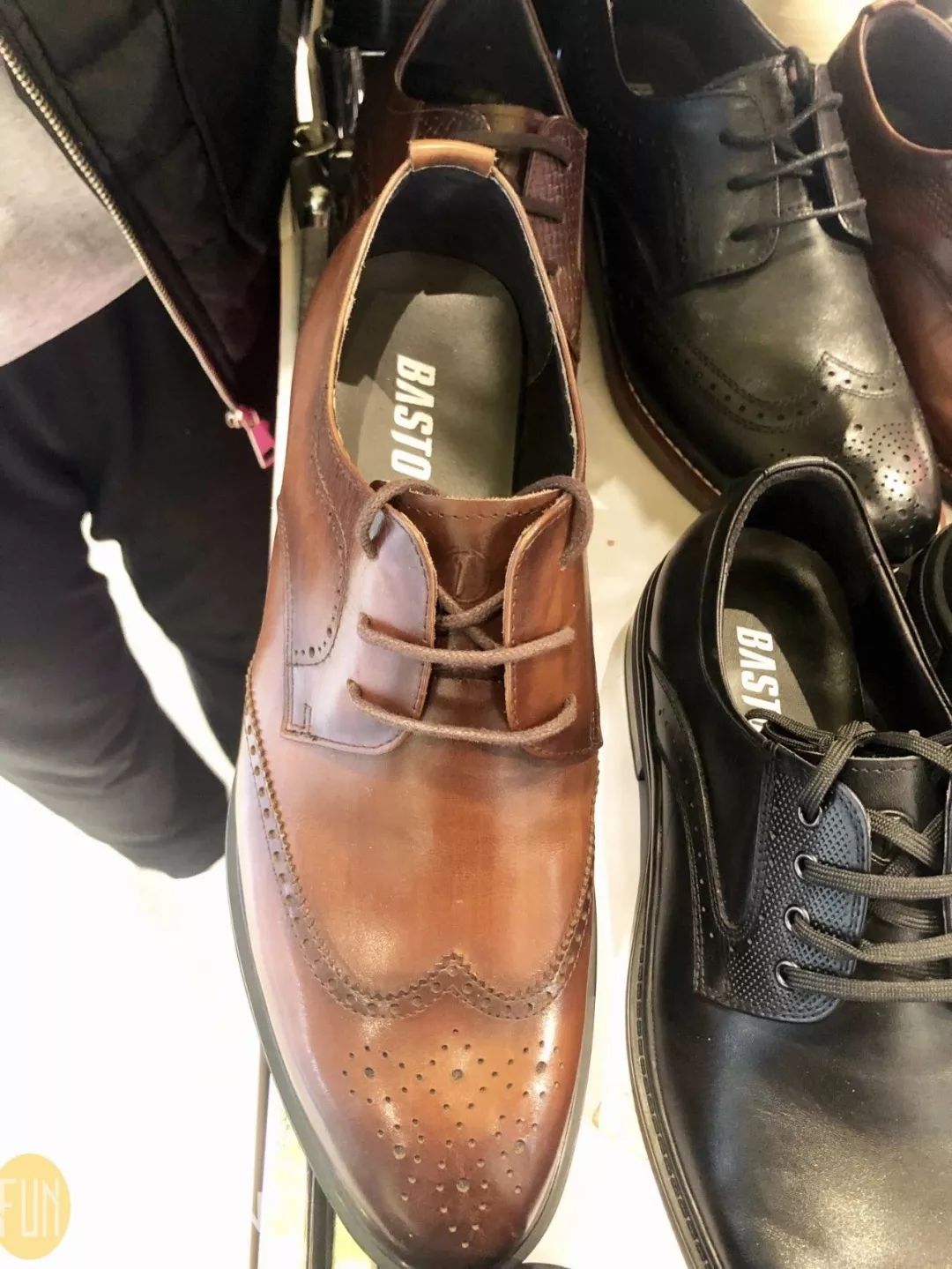 品牌秋冬款撤柜,新款品牌撤柜