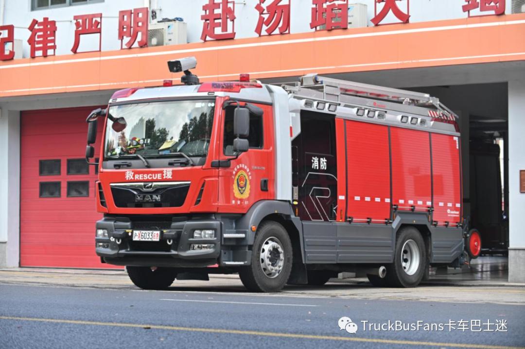卢森宝亚at3车头上是什么,at3主战消防车多少钱一辆