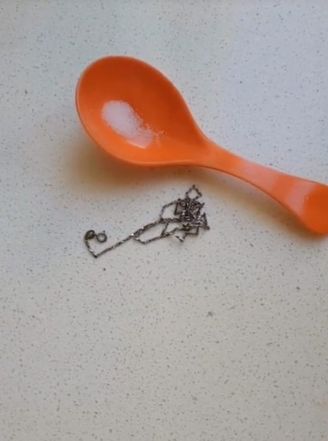 银首饰变黑了怎么清洗小妙招,银首饰光洁如新小妙招