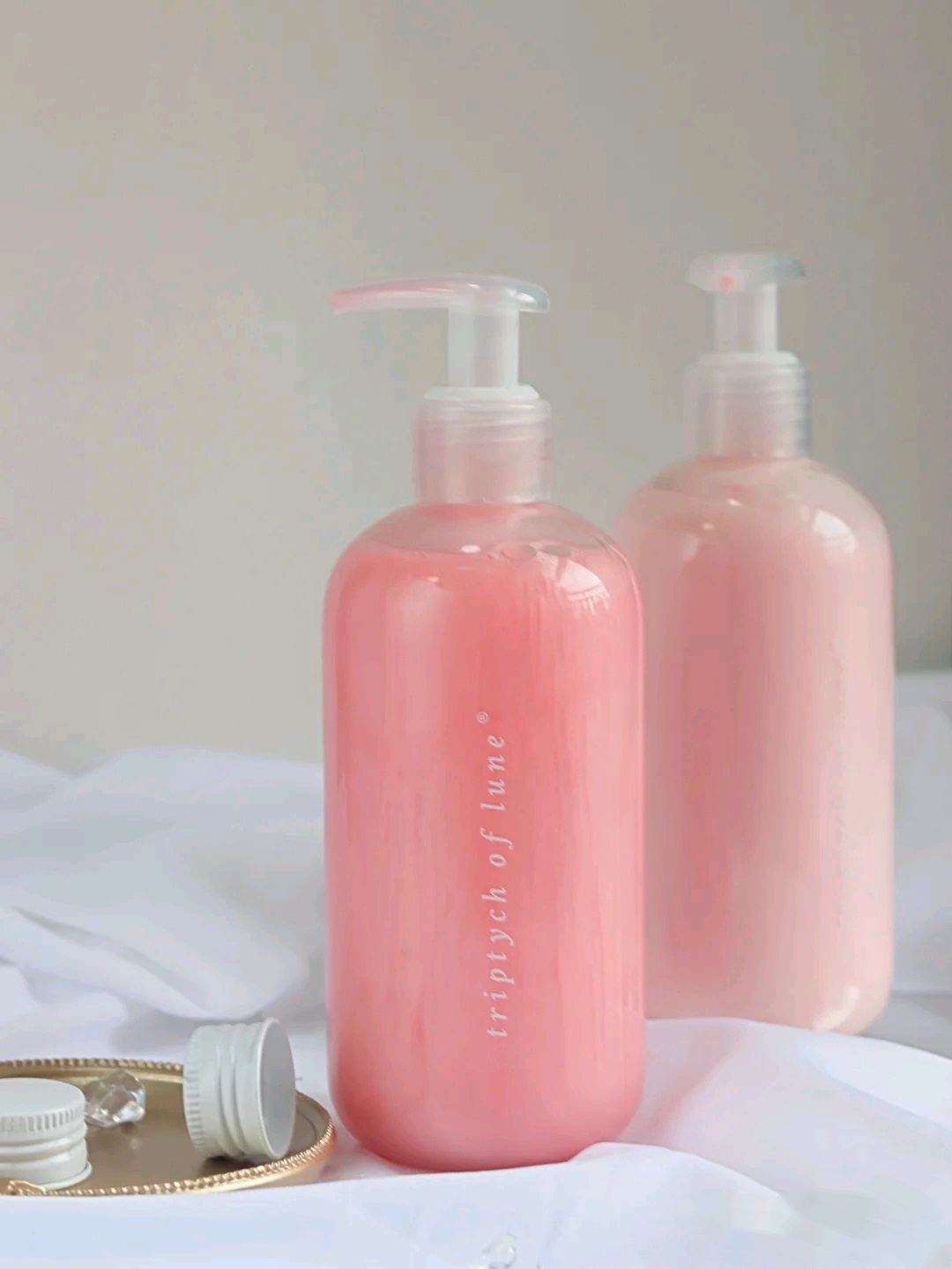 烫卷的头发干枯用什么洗发水好,发质干枯毛躁发型适合什么洗发水