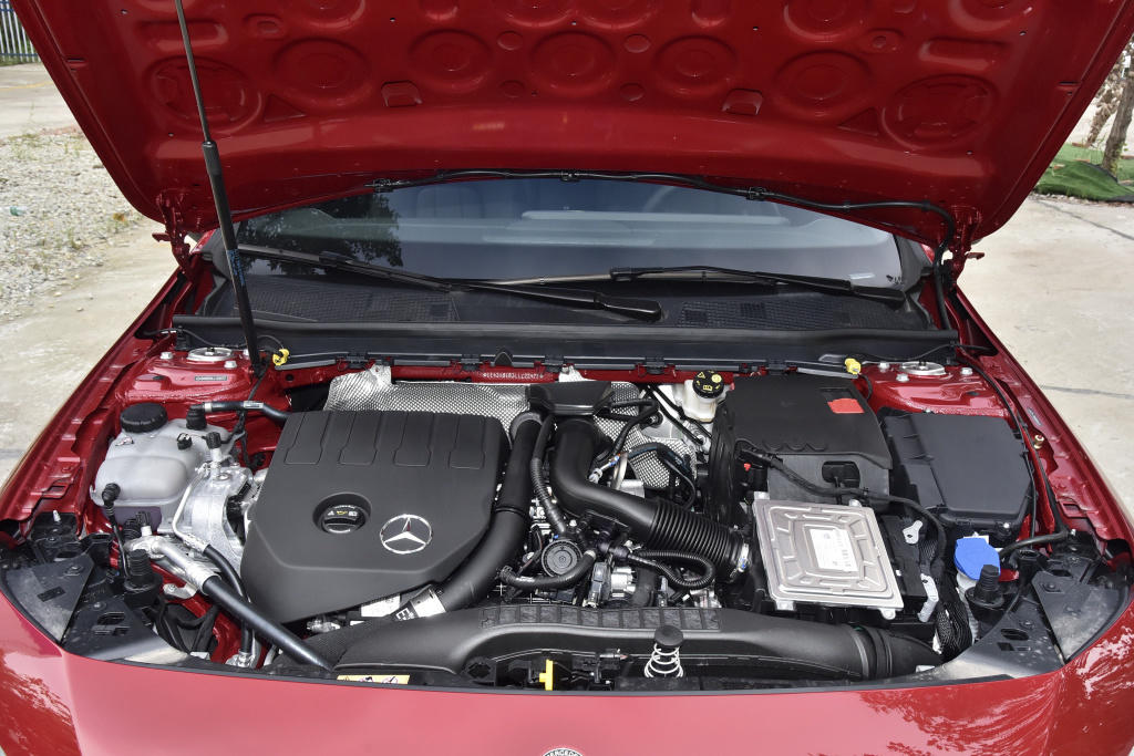 预算20w入手奔驰a级,同样预算选揽运还是揽胜