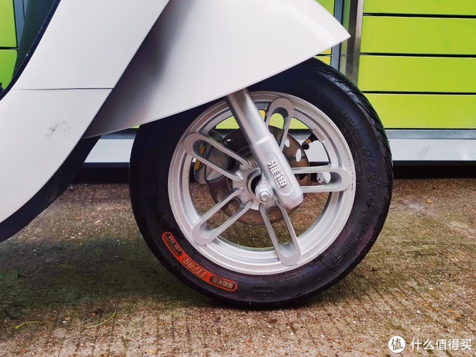 雅迪冠能m8不会显示百分之几电量,雅迪冠能m8永久解除能量回收