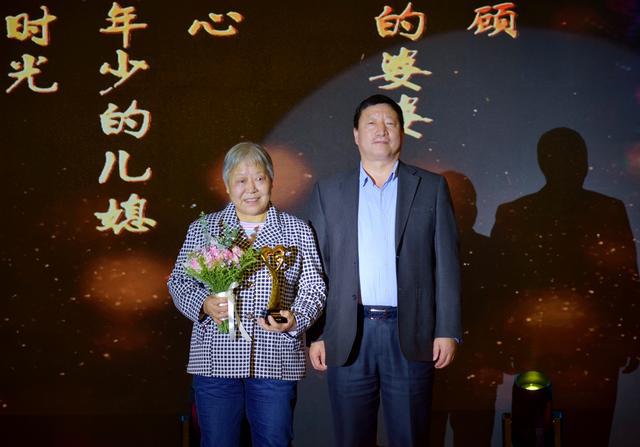 感动竹林的故事,十大感动人物2003