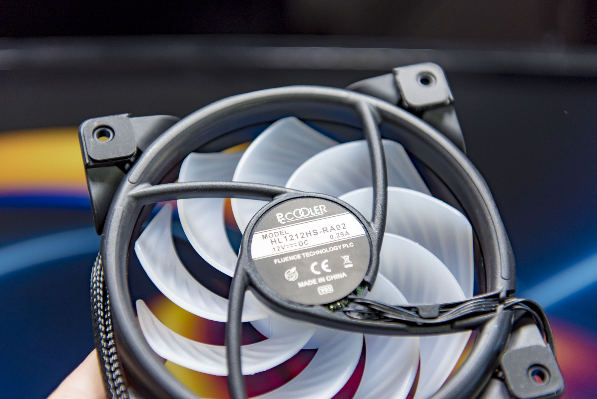 超频三r4000散热器评测,超频三240水冷测评