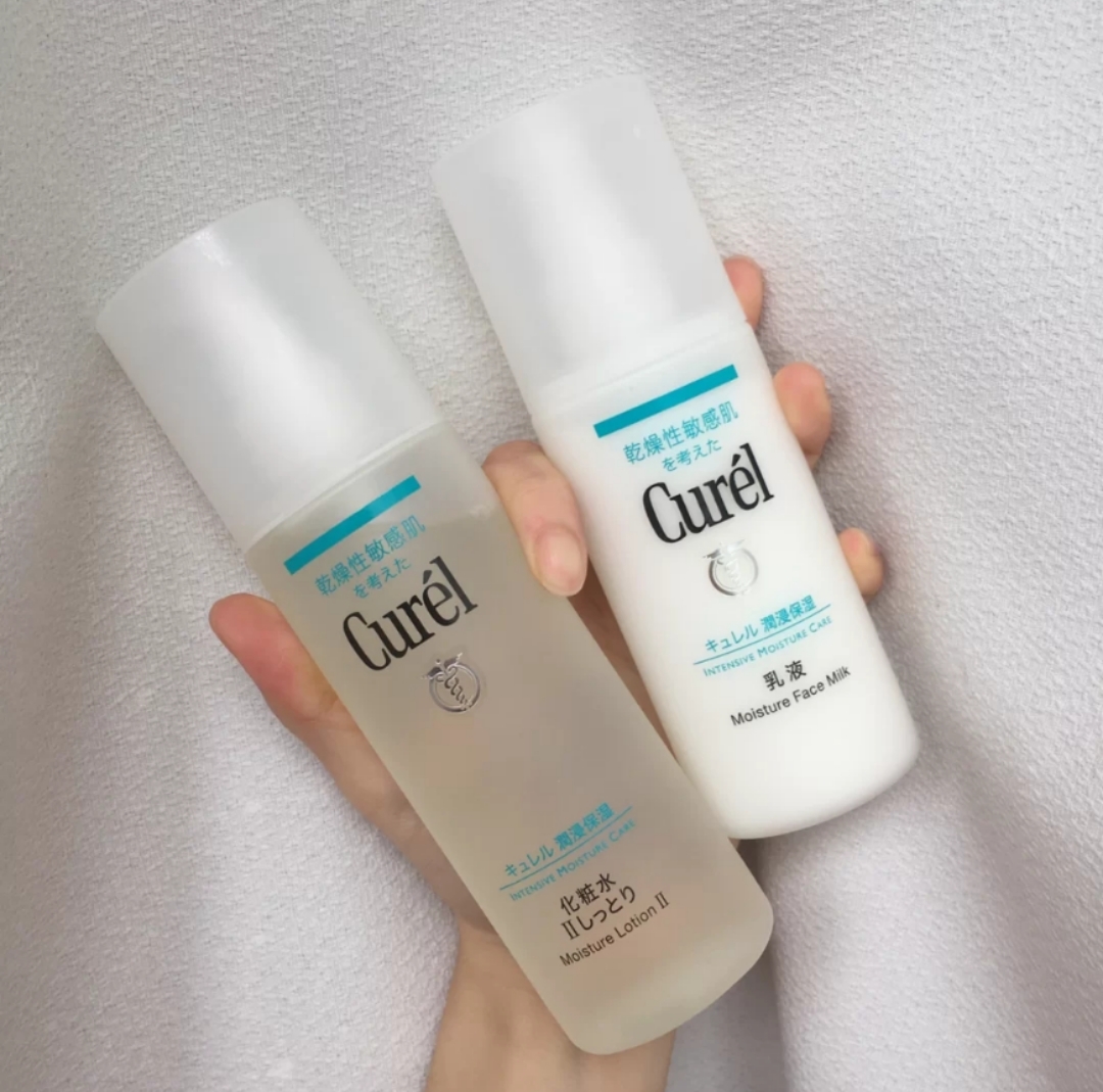 学生用什么水乳套装对皮肤比较好,冬季脸部皮肤干燥起皮水乳推荐