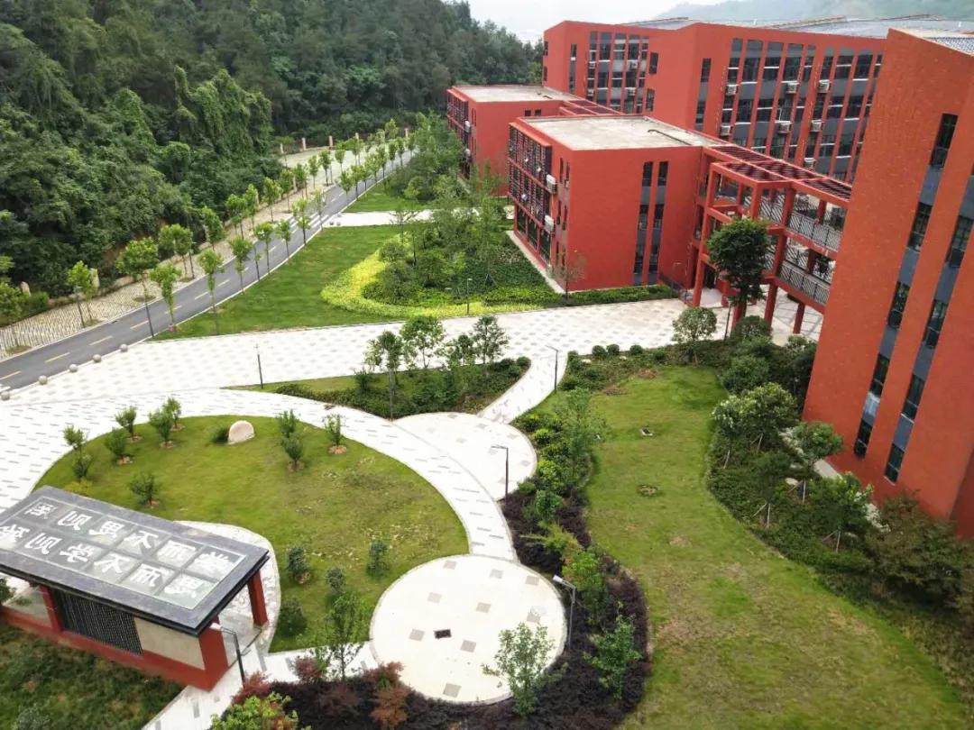 湖北十堰有研究生点的学校,湖北十堰研究生学校