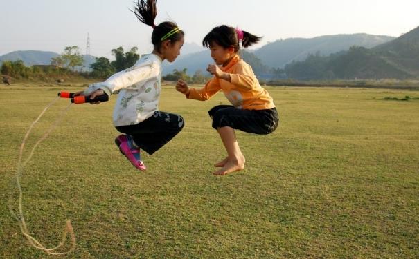 跳绳是最有用的减肥运动吗,跳绳是很不错的有氧运动吗