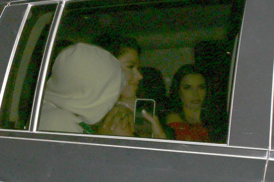 玩真嗨!阿圭罗夜店玩到凌晨将4名女子带上车