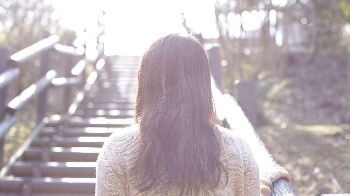 日网震怒！*兽禽**父亲从小学侵犯女儿到高中，狡辩是为了鼓励她