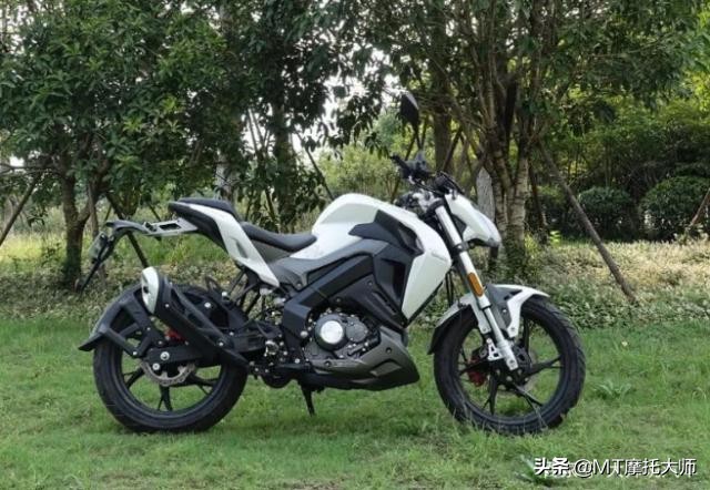 最新款贝纳利150s街车,贝纳利小迅龙250裸车价