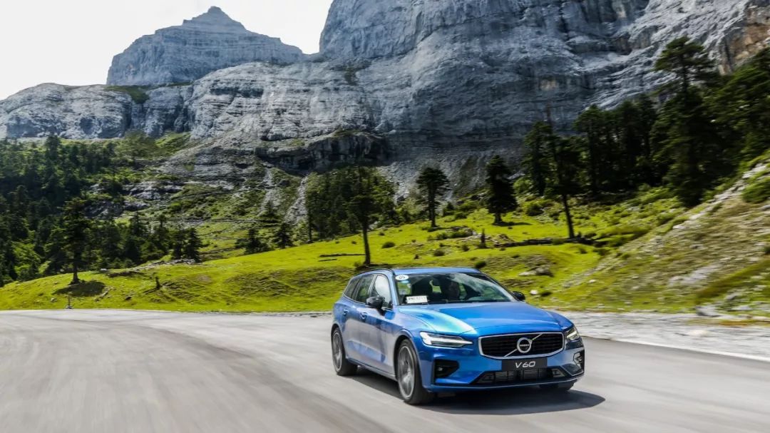 带你领略诗与远方全新沃尔沃v60,试驾沃尔沃v60最新款