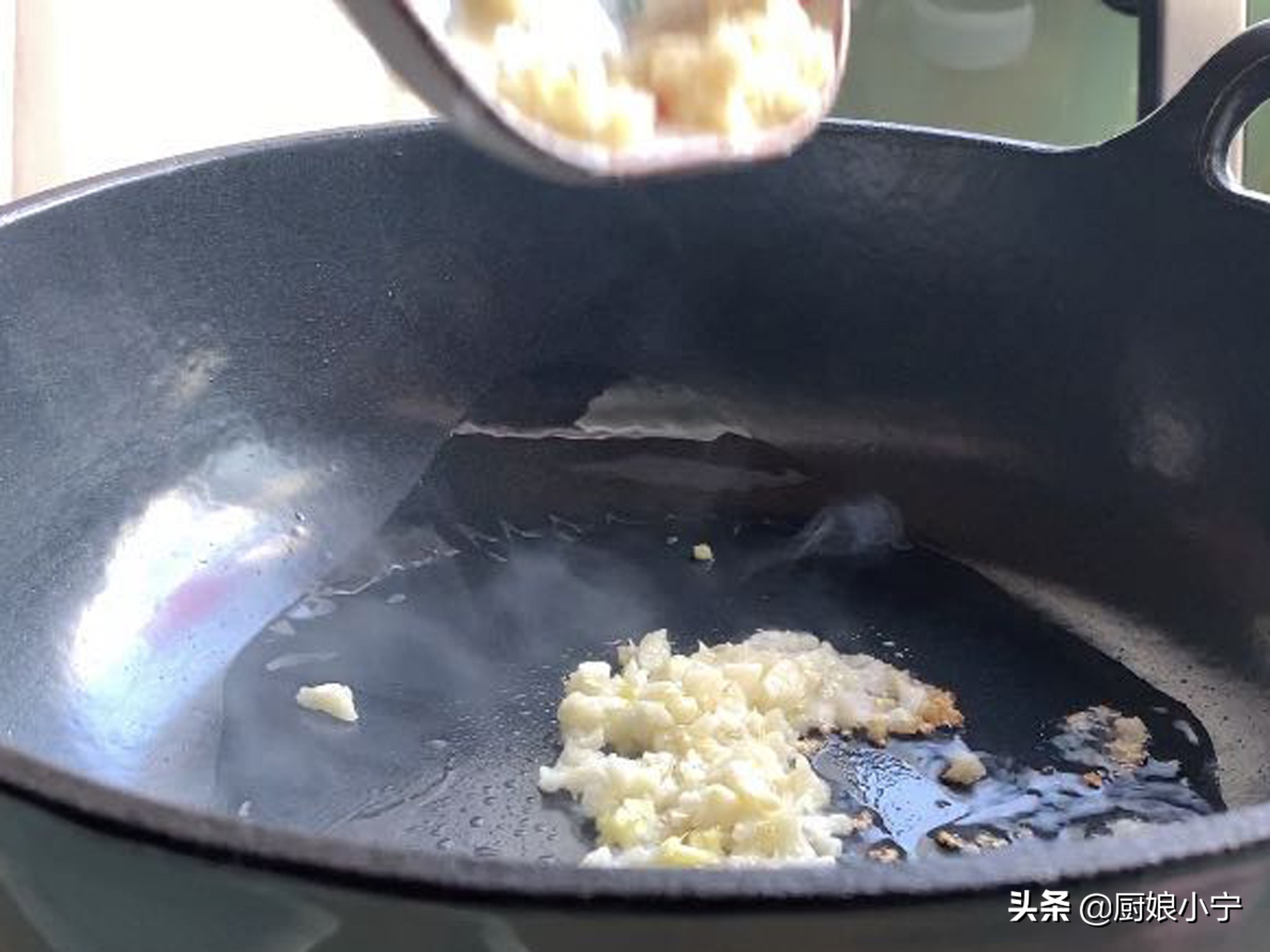 花蛤怎么吐沙最快最简单,花蛤快速吐沙的偏方