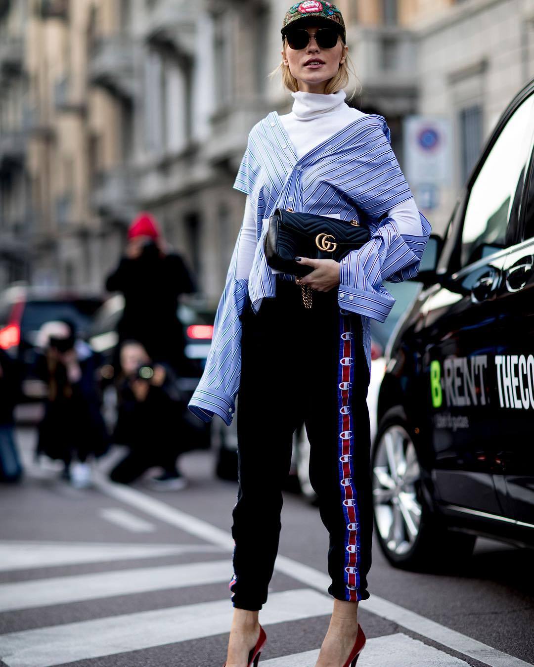 夏季的棒球帽怎么搭出活力的感觉,一顶棒球帽是万能的搭配利器