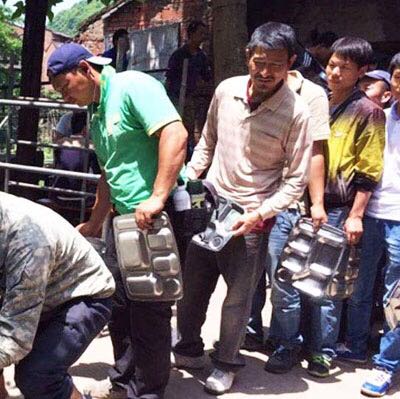 创大拇指和“老二”学说，屹立40年不倒，资助过很多明星，是谁