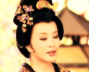 话题女王的隐婚生活小说,比网络还好的话题女王