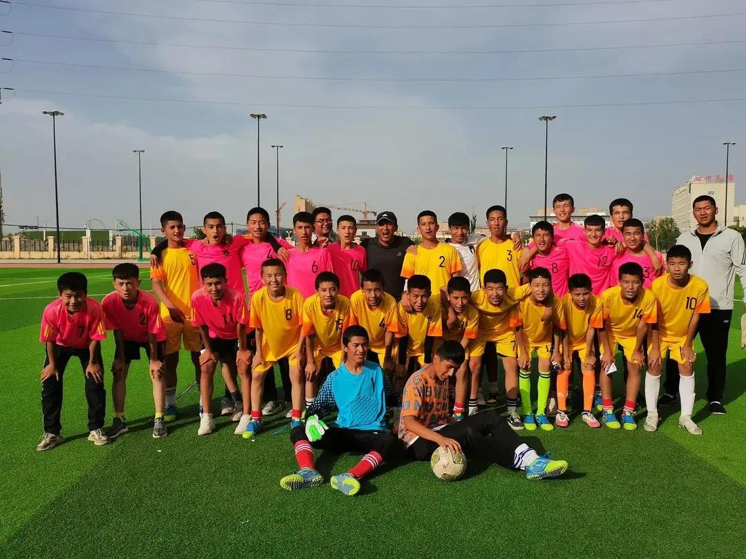 阿勒泰地区校园足球联赛2024,阿克苏地区2024年足球比赛小学