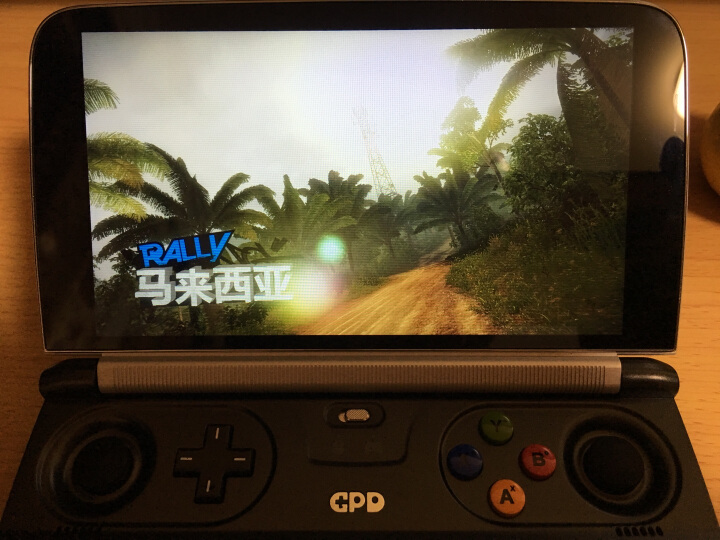 256G固态性能不虚小米，6寸掌机手感不输黑莓，游戏7天真实体验