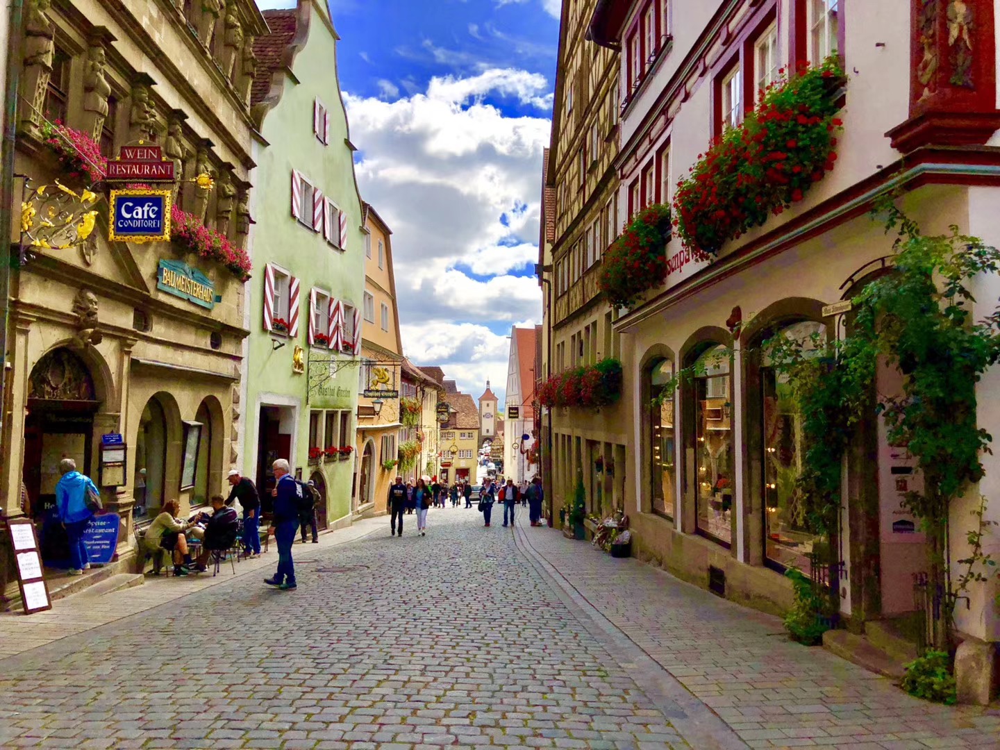 最新的销售格言大全简短,销售努力上进的人生格言