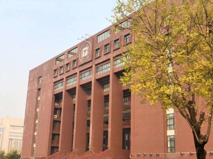 有颜值有实力有背景,有颜值有实力的学霸