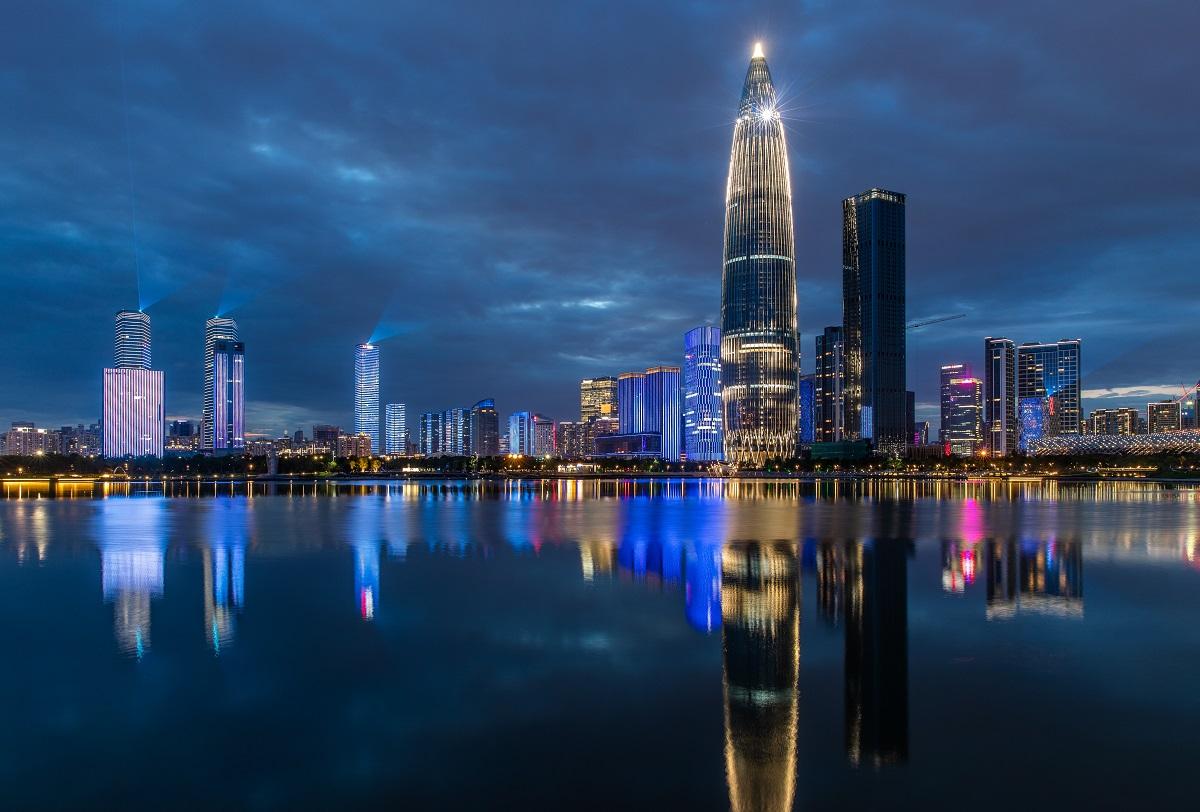 深圳楼市同去年相比价格跌多少,深圳楼市一直下降会怎么样