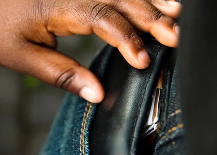 “在意大利，不要接别人给的手绳”，旅友们被宰出各种血的教训