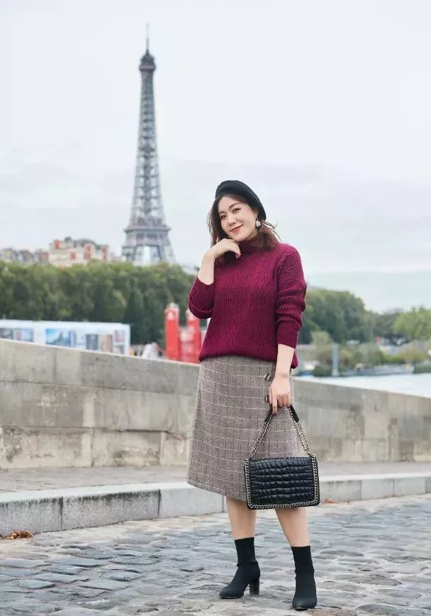 谁说胖女孩不能美?这样穿搭照样美爆炸