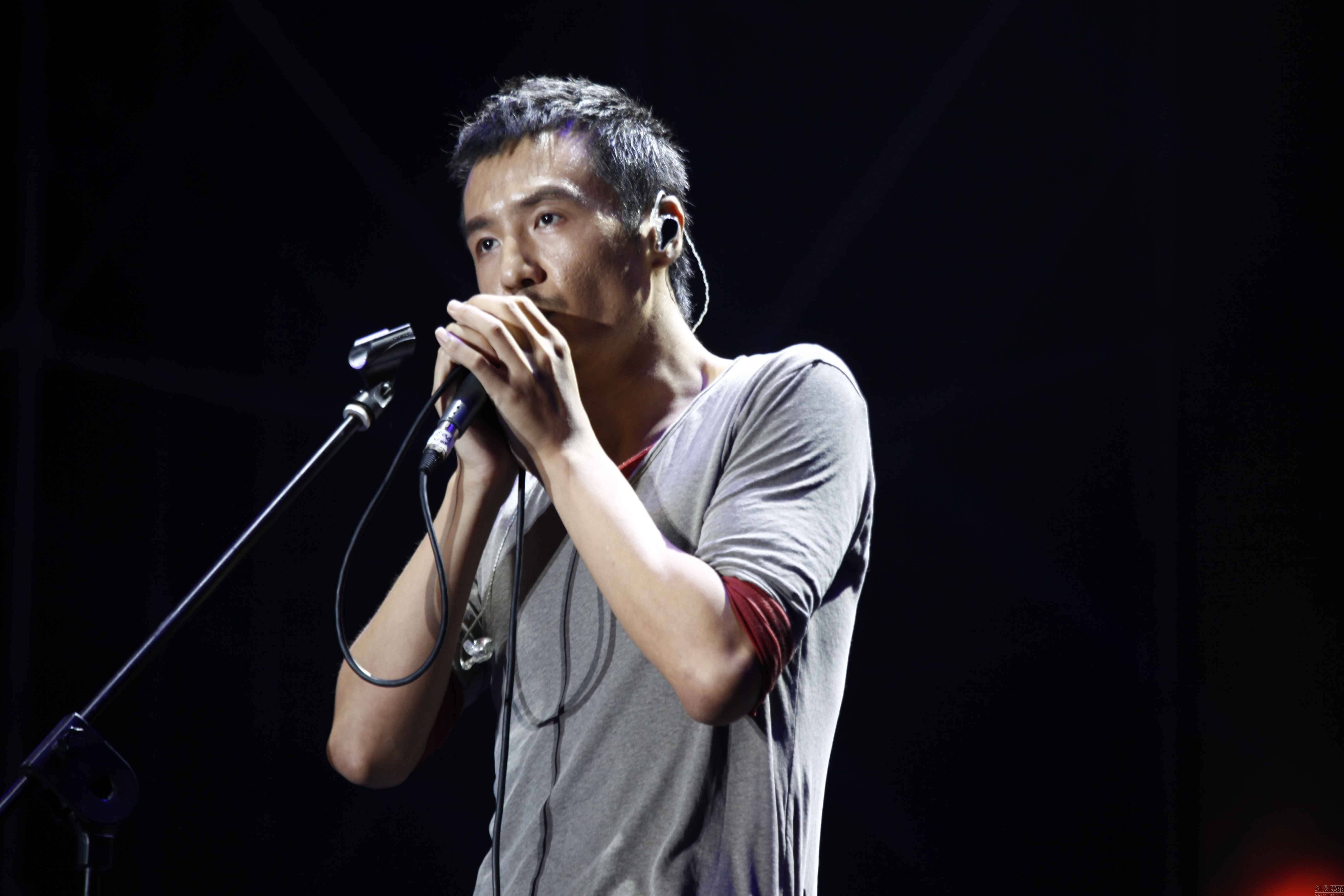 高进上综艺回怼毒舌评委,高进谈华语乐坛