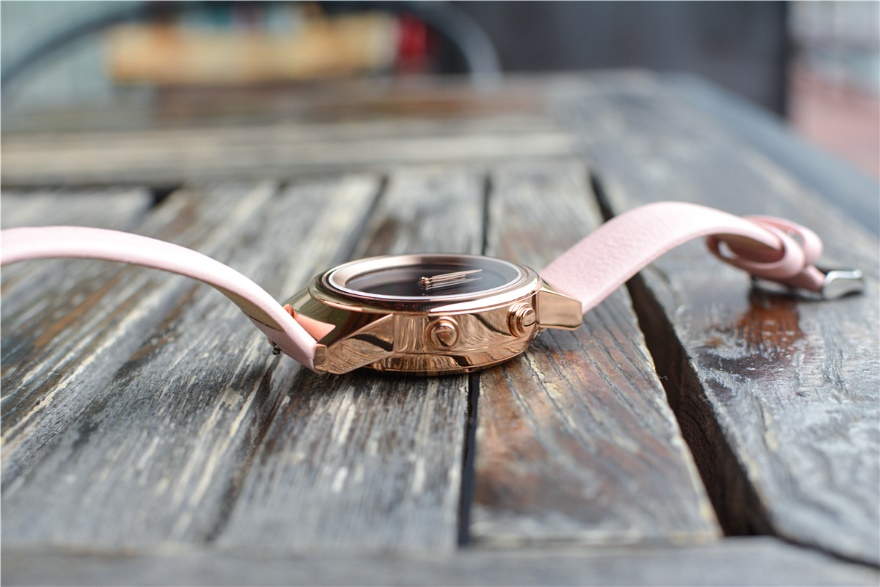 爱国者大品牌智能腕表,爱国者智能手表有g30吗