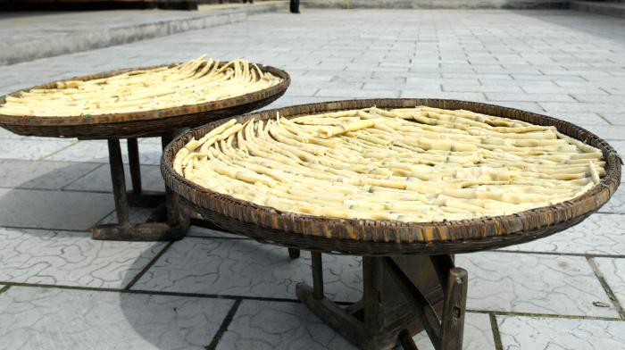 晒笋干怎么焯水,晒干笋干不发黑的正确方法