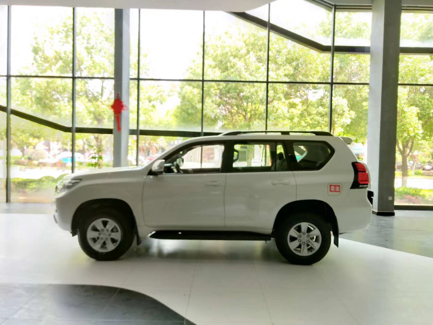 20款丰田霸道4000越野车,丰田霸道3000越野