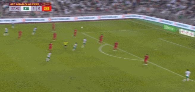 复盘国足2-3沙特，中国足球依然得靠“巴西族”