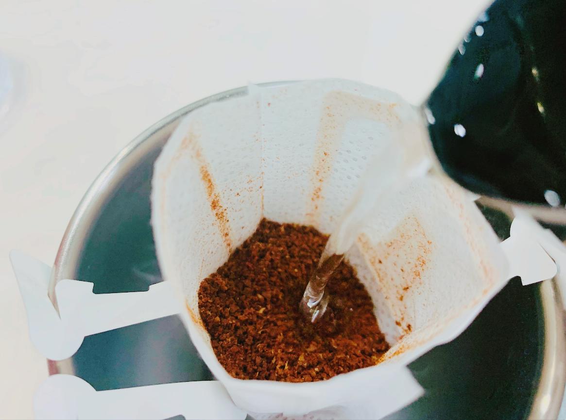 挂耳式咖啡和速溶咖啡有什么区别,挂耳咖啡和手冲咖啡的区别多大