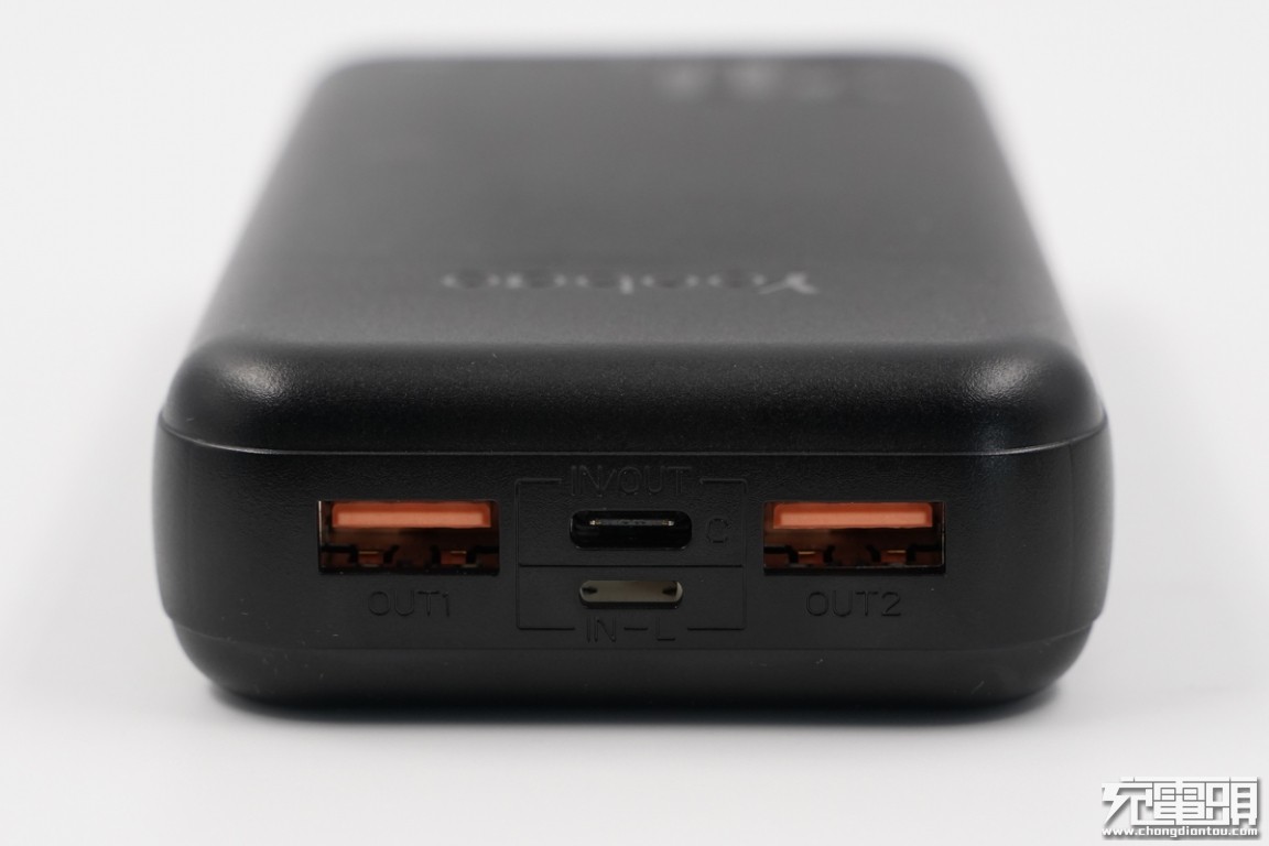 羽博充移动电源拆解,羽博20w快充头拆解