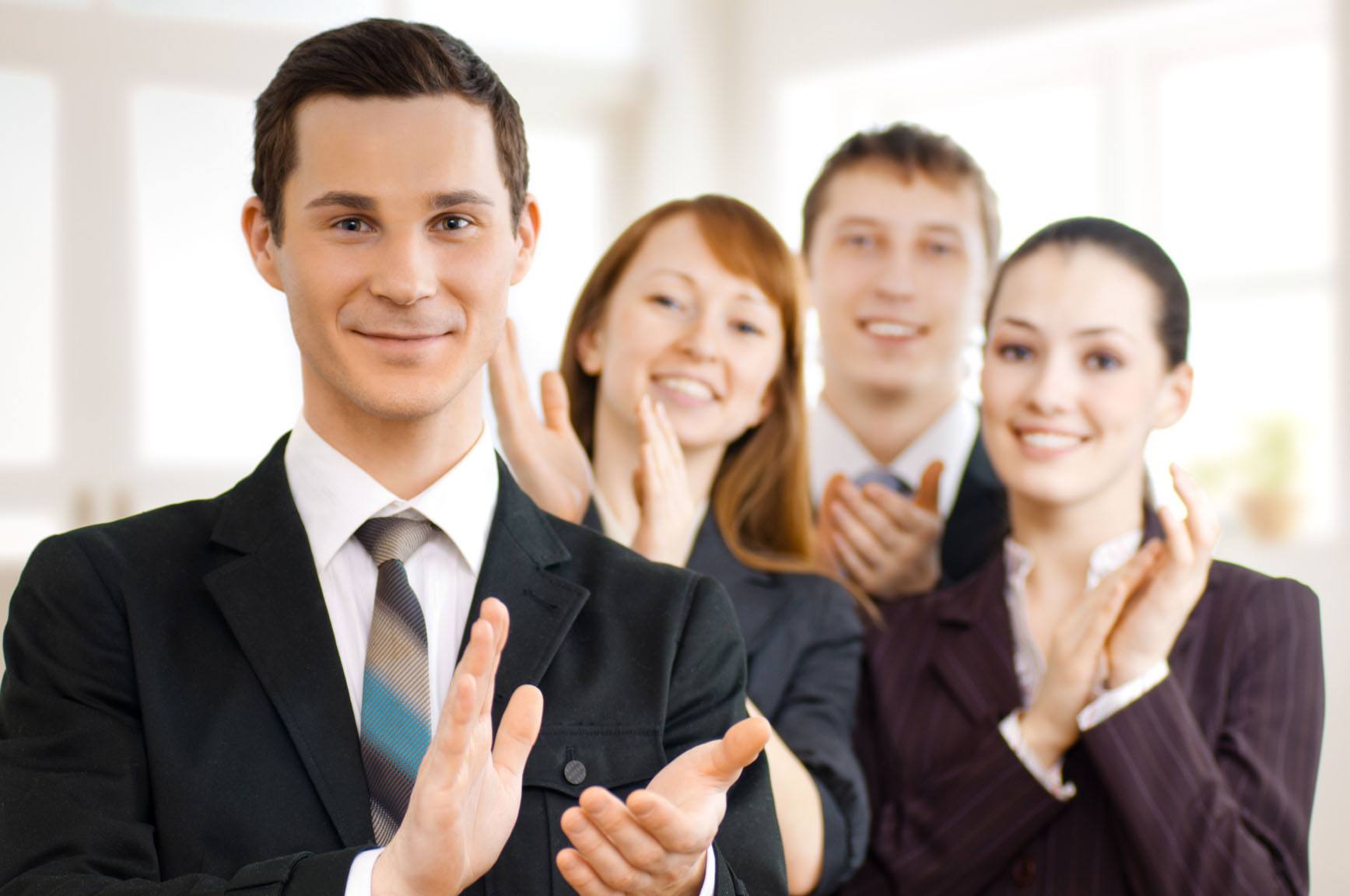 领导说辛苦了下属们怎样回答最佳,领导说辛苦了下属怎样回答最佳