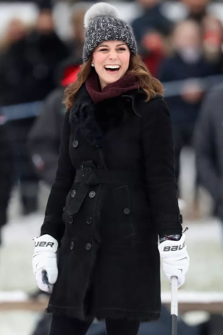 凯特王妃冬天打底袜,凯特王妃冬季穿搭